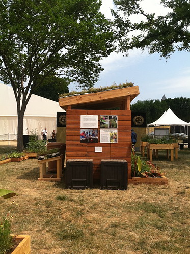 The People’s Garden exhibit at the 2012 Smithsonian Folklife Festival in the Reinventing Agriculture area of Campus and Community. The People’s Garden exhibit at the 2012 Smithsonian Folklife Festival in the Reinventing Agriculture area of Campus and Community. 