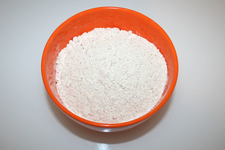 01 - Zutat Dinkelvollkornmehl / Ingredient spelt whole wheat flour