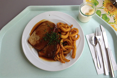 Rahmhackbraten mit Twister Fries / Cream meat loaf with twister fries