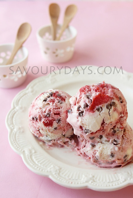 Home made Cream cheese ice cream with strawberry coulis & chocolate chips