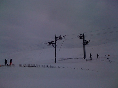 Glenshee skiing