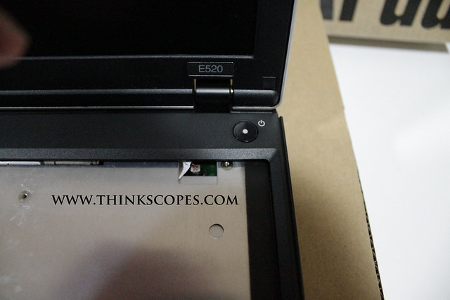 ThinkPad Edge E520 power button