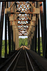 Railroad bridge over Tennessee River in Loudon, TN