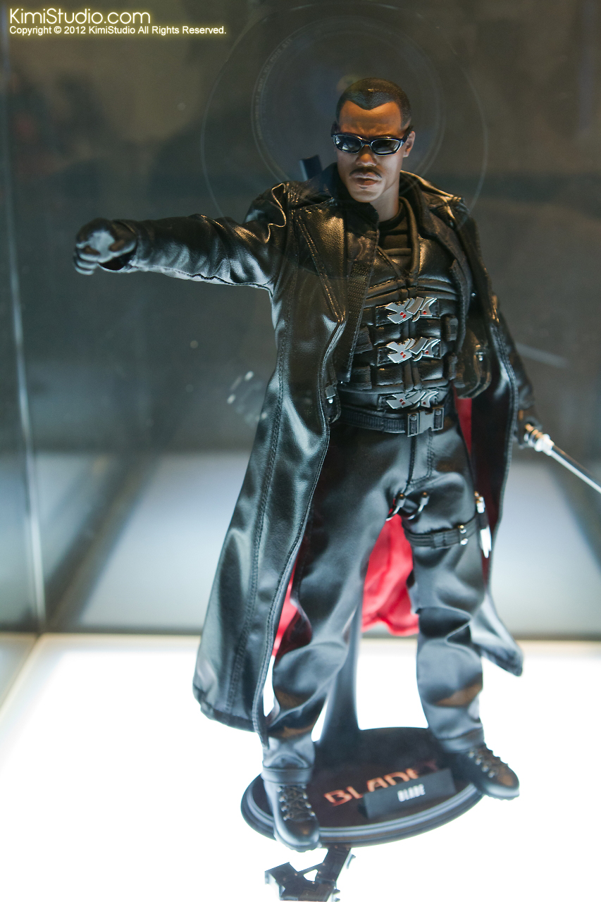 2011.11.12 HOT TOYS-034