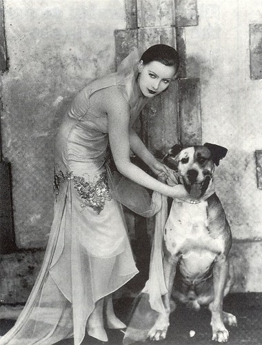 greta-garbo-dog-flesh-and-the-devil-1926