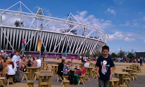 London Olympic Stadium (from Churchley photoset on Flickr)