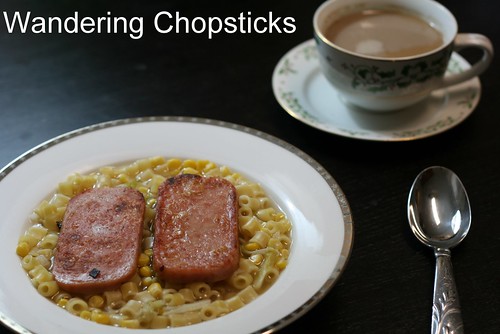Hong Kong-Style Macaroni Soup with Spam 3