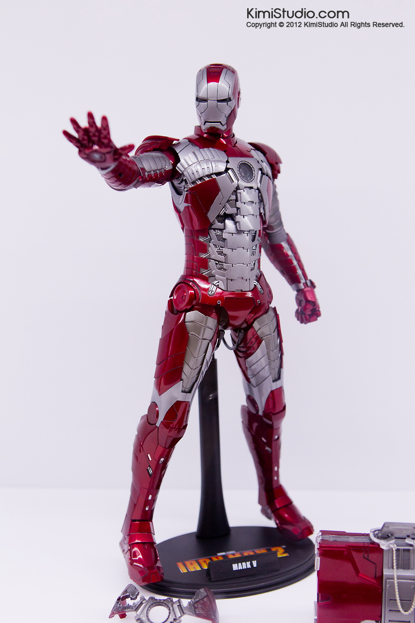 2011.11.12 HOT TOYS-060