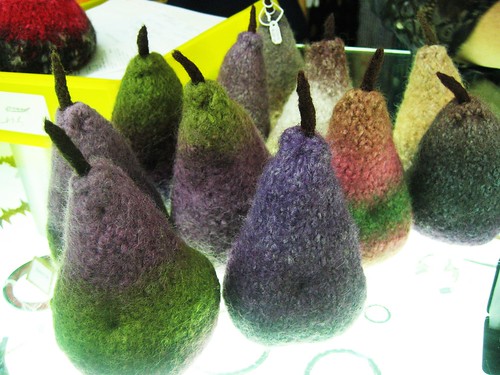pears in shop