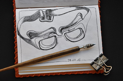 EDM Challenge #11: Draw your glasses or sunglasses