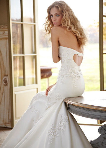 hayley-paige-bridal-strapless-fit-flare-silk-organza-embroidered-gown-scattered-flowers-sweetheart-gracie-6202_zm