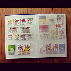 久し振りに切手コレクションを眺めてみた。