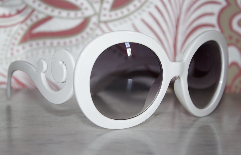 prada inspired sunglasses from romwe
