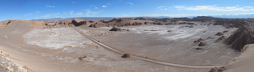 Le désert d'Atacama: paysage lunaire vu depuis le sommet de la Duna Moyr (Valle de la Luna)