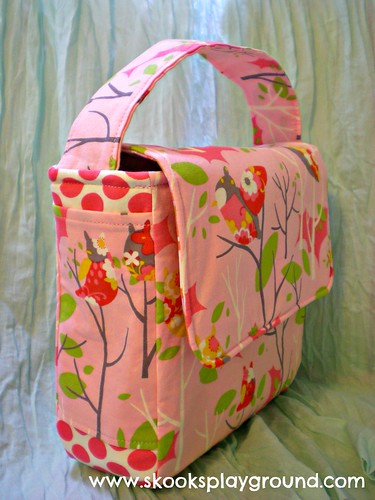 Pink Owl Lunchbox Side View