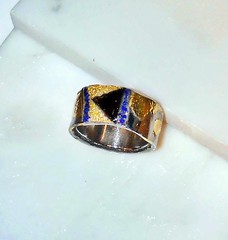 ring changed - stainless steel,welding steel, brazed copper,brass, Lapis lazuli, garnet, Shellac, epoxy, Onyx, Gold flakes, size 11.75-changed1 by Wolfgang Schweizer