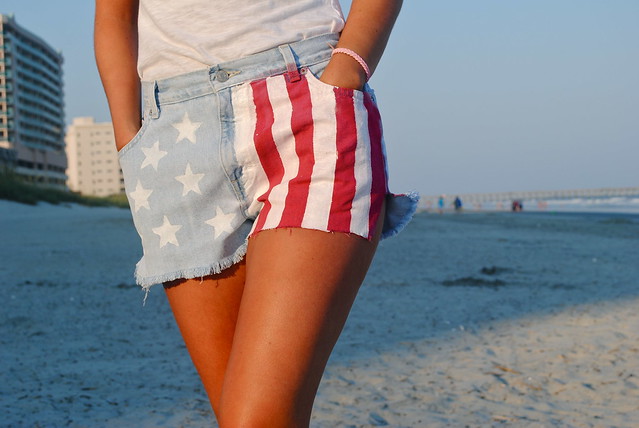 american flag denim shorts DIY