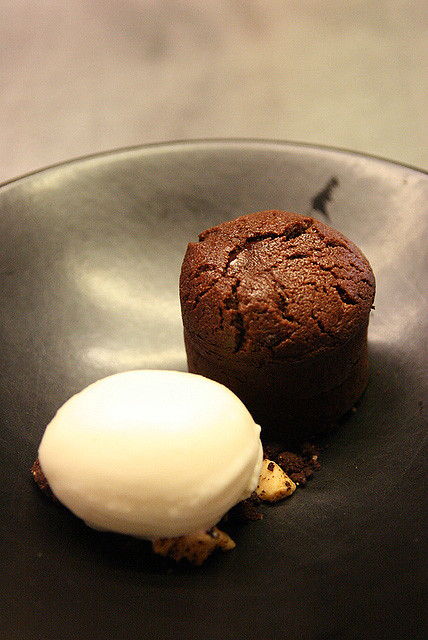 Chocolate fondant with ice cream