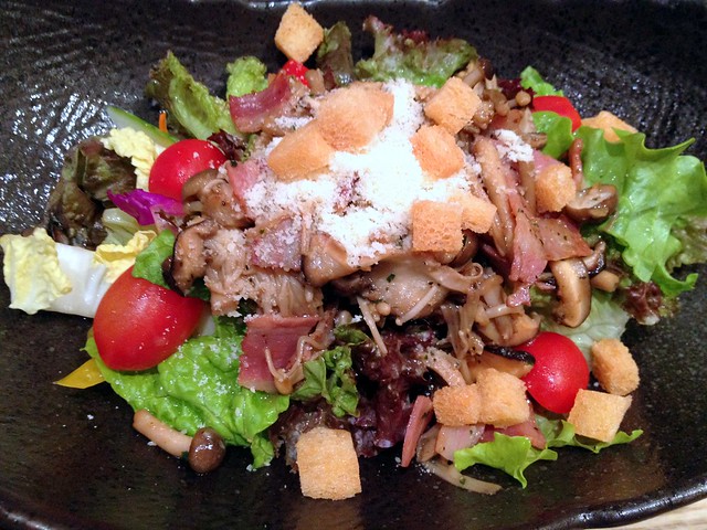 Mushroom and Bacon Caesar Salad