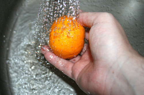 24 - Orange heiß abspülen / Wash orange