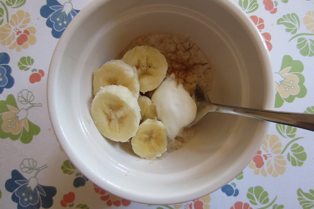 Addy eats: oatmeal, banana, and Greek yogurt