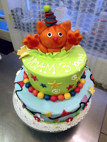Dikkie Dik Birthday Cake by CAKE Amsterdam - Cakes by ZOBOT