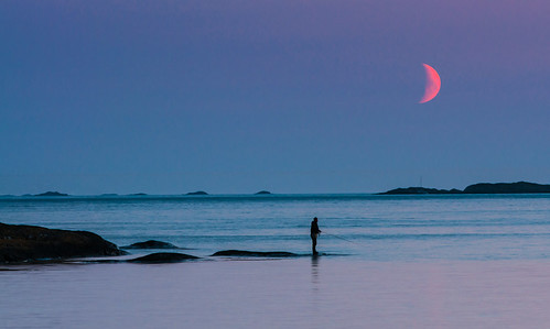 Fisherman and the moon