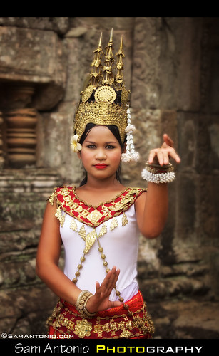 Apsara Dancer - Angkor Wat, Cambodia by Sam Antonio Photography