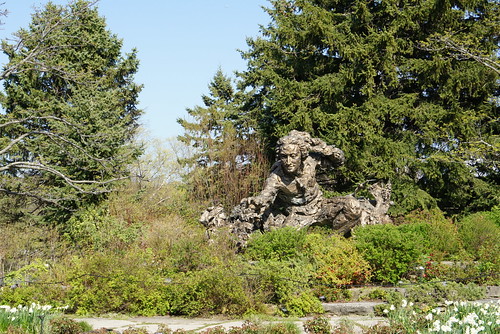 Carolus Linnaeus statue @ Chicago Botanic Garden