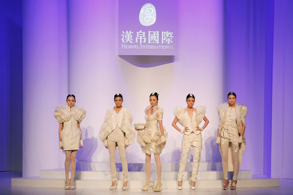 China+Fashion+Week+2012+13+W+Collection+Day+NMYtS6QTEGEl
