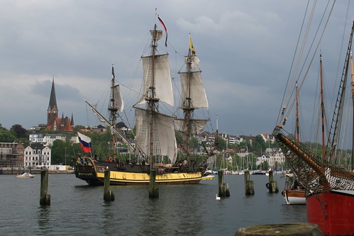 Shtandart arriving in Flensburg after regatta
