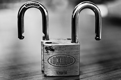 locks_bw