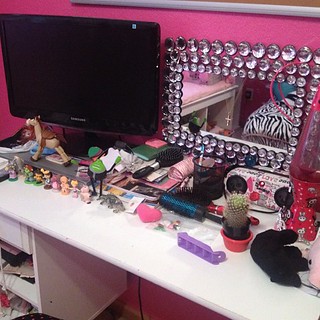 I told Karli to clean her desk...does this look clean to you?
