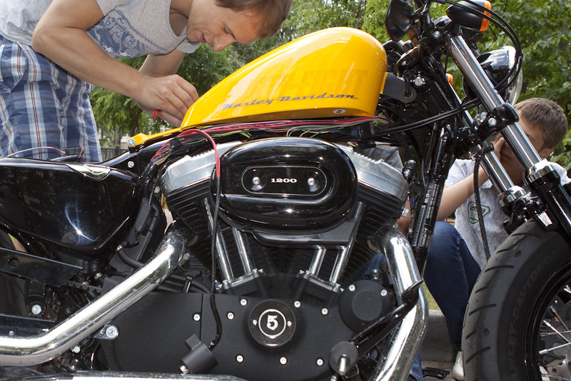 
<p>            Harley-Davidson XL 1200X Sportster Forty-Eight 2012<br />
											Переносим катушку и ключ зажигания на Sportster 48<br />
			