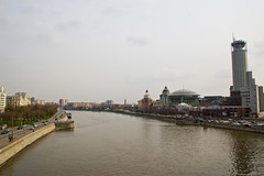 Vue sur la Moskova depuis le Greater Krasnoholmsky Bridge