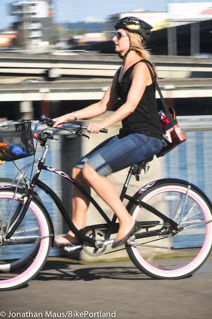 People on Bikes - Waterfront Park-34