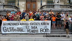 Bilboko Okupazio Mugimendua (BOM) realiza una cacerolada como acto de protesta por el desalojo de Patakon.