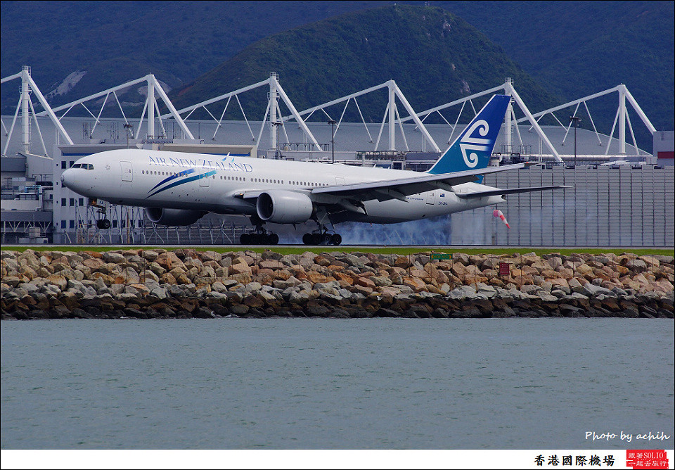 Air New Zealand / ZK-OKA / Hong Kong International Airport