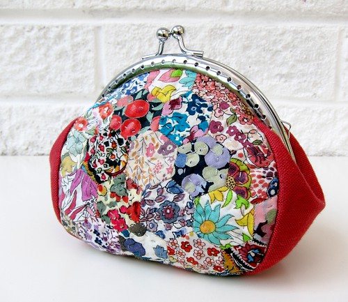 Clippy purse with Liberty hexies