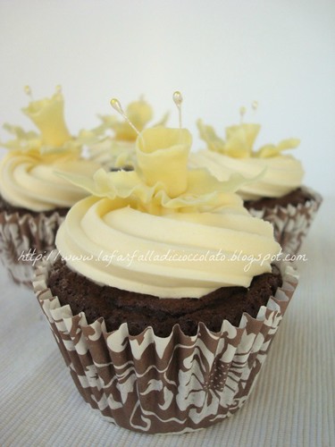 Daffodil Cupcake