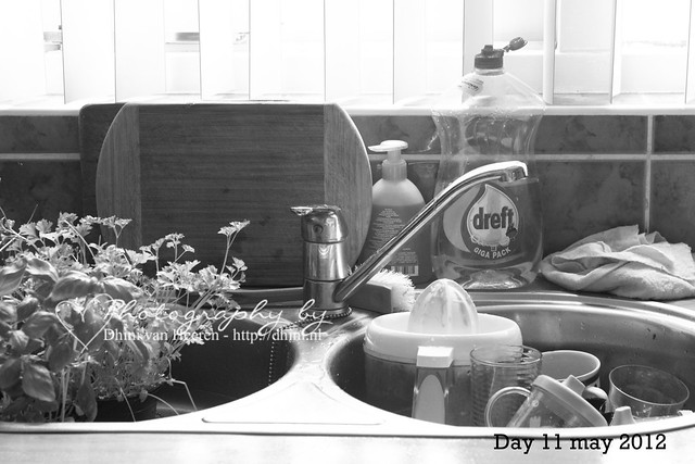 Photo a day May 11, 2012 : Kitchen