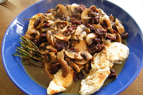 Chicken and Mushrooms with Cherry Sauce
