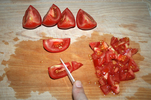 19 - Tomate würfeln / Dive tomatoes