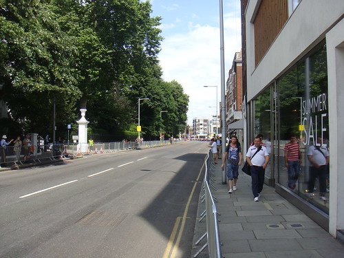 Fulham Road desierta de coches pre y durante la carrera
