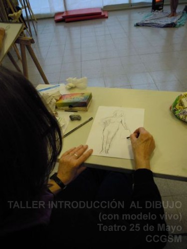 En clase, dibujando con modelo vivo by dibujoccgsm