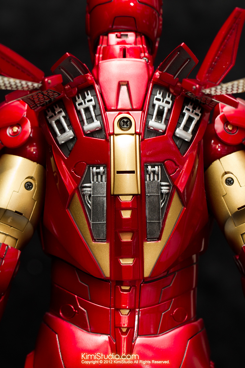 2012.09.01 Hot Toys Iron Man Mark VI-021