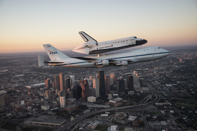 Endeavour Ferried By SCA Over Downtown Houston Skyline (jsc2012e216923)