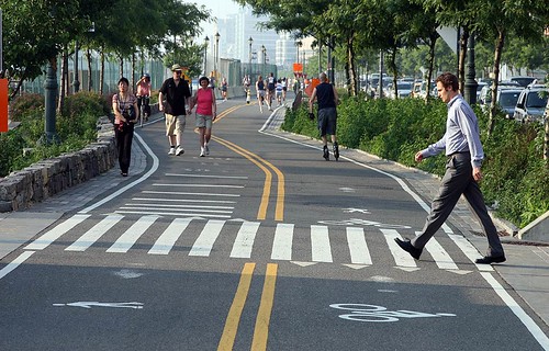 urban trail illustration (courtesy of Walkable and Livable Communities Institute)