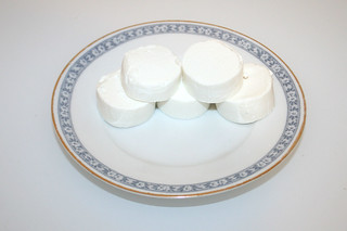 06 - Zutat Ziegenfrischkäse / Ingredient goat cream cheese