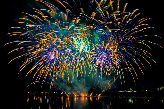 Casino du Lac-Leamy Sound of Light Fireworks - Grand Finale 2